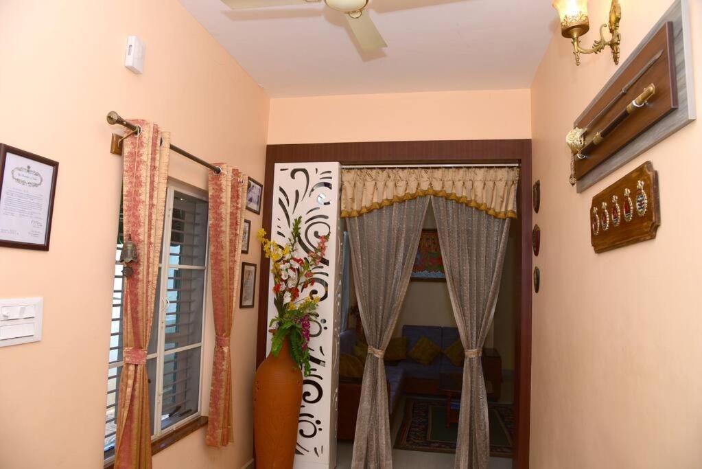 S R Luxurious Fully Ac 3 Bhk Bunglow Mysore Villa Kültér fotó