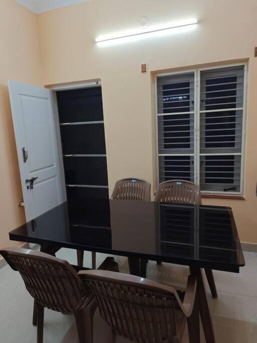 S R Luxurious Fully Ac 3 Bhk Bunglow Mysore Villa Kültér fotó