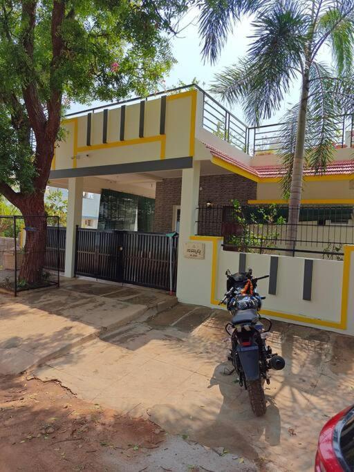 S R Luxurious Fully Ac 3 Bhk Bunglow Mysore Villa Kültér fotó