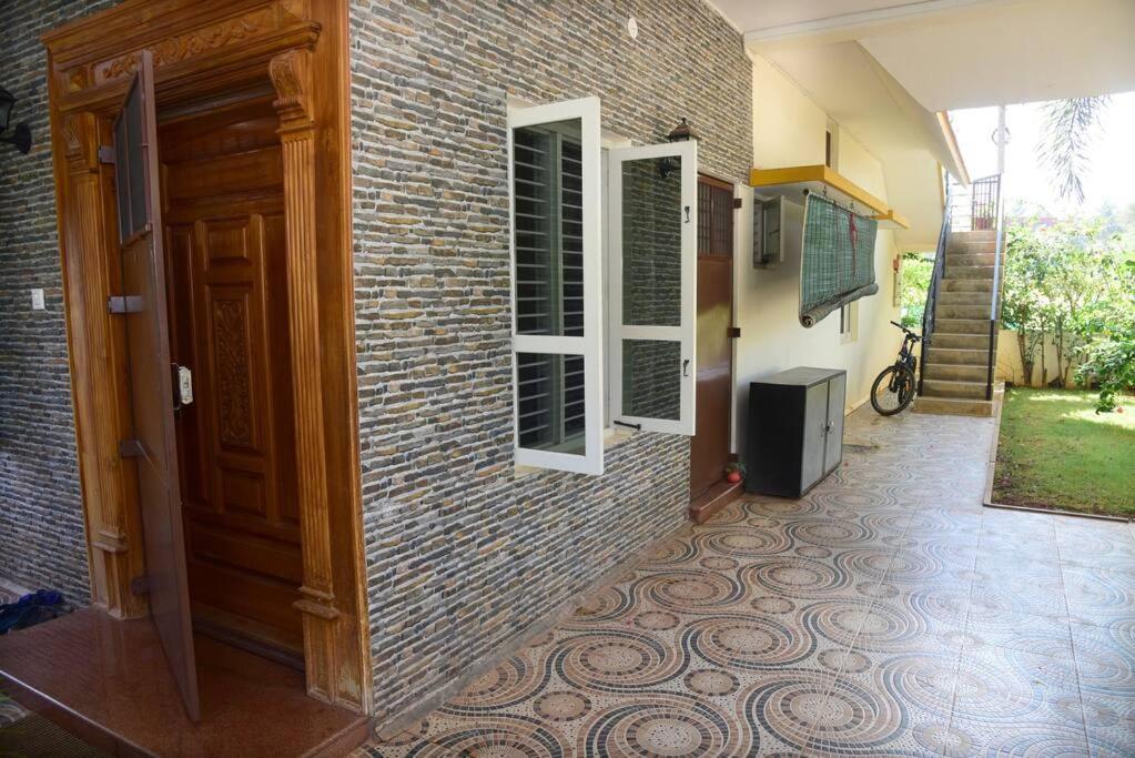 S R Luxurious Fully Ac 3 Bhk Bunglow Mysore Villa Kültér fotó